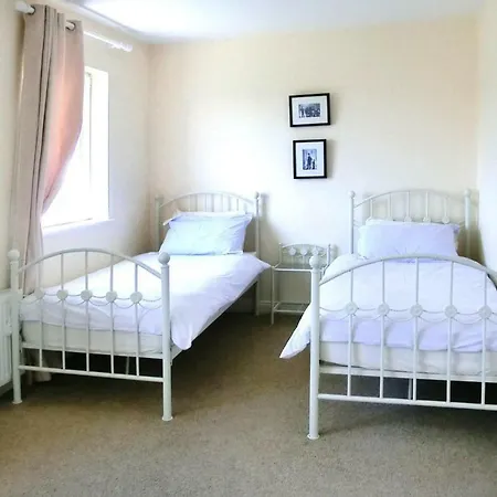 Semi Detached Houses Glor Na Farraig Knightstown Eir03040 Lyb 펜션